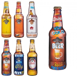 פותחן בקבוקי בירה תלוי על קיר