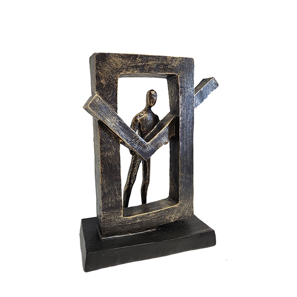 פסל אומנותי "ביצוע מושלם" מבית פסלי היוקרה "GRACIA GALLERY"