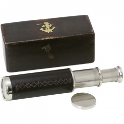 טלסקופ מתכת במארז עץ